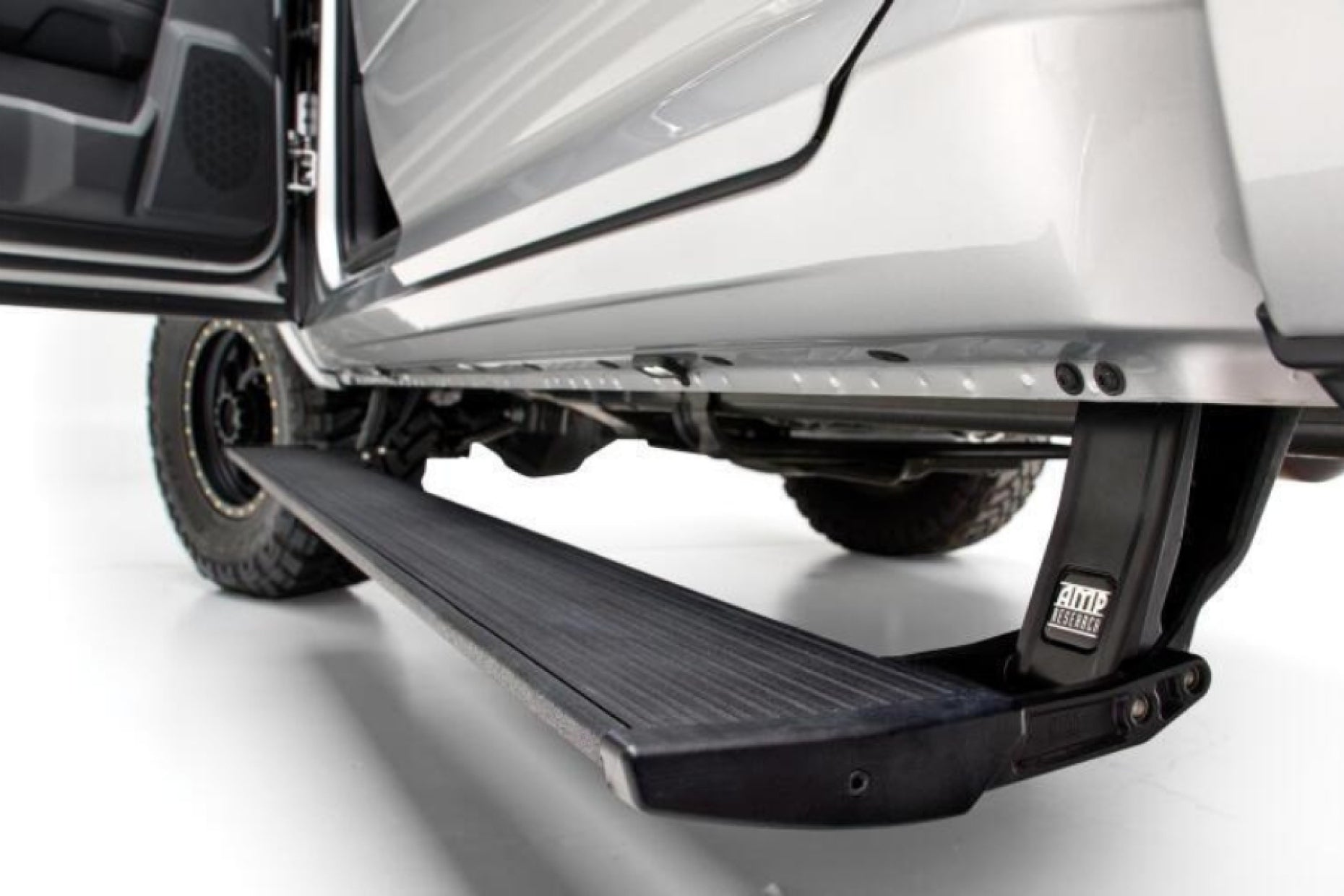 Ford Bronco Smart Series PowerStep Running Board | AMP Research