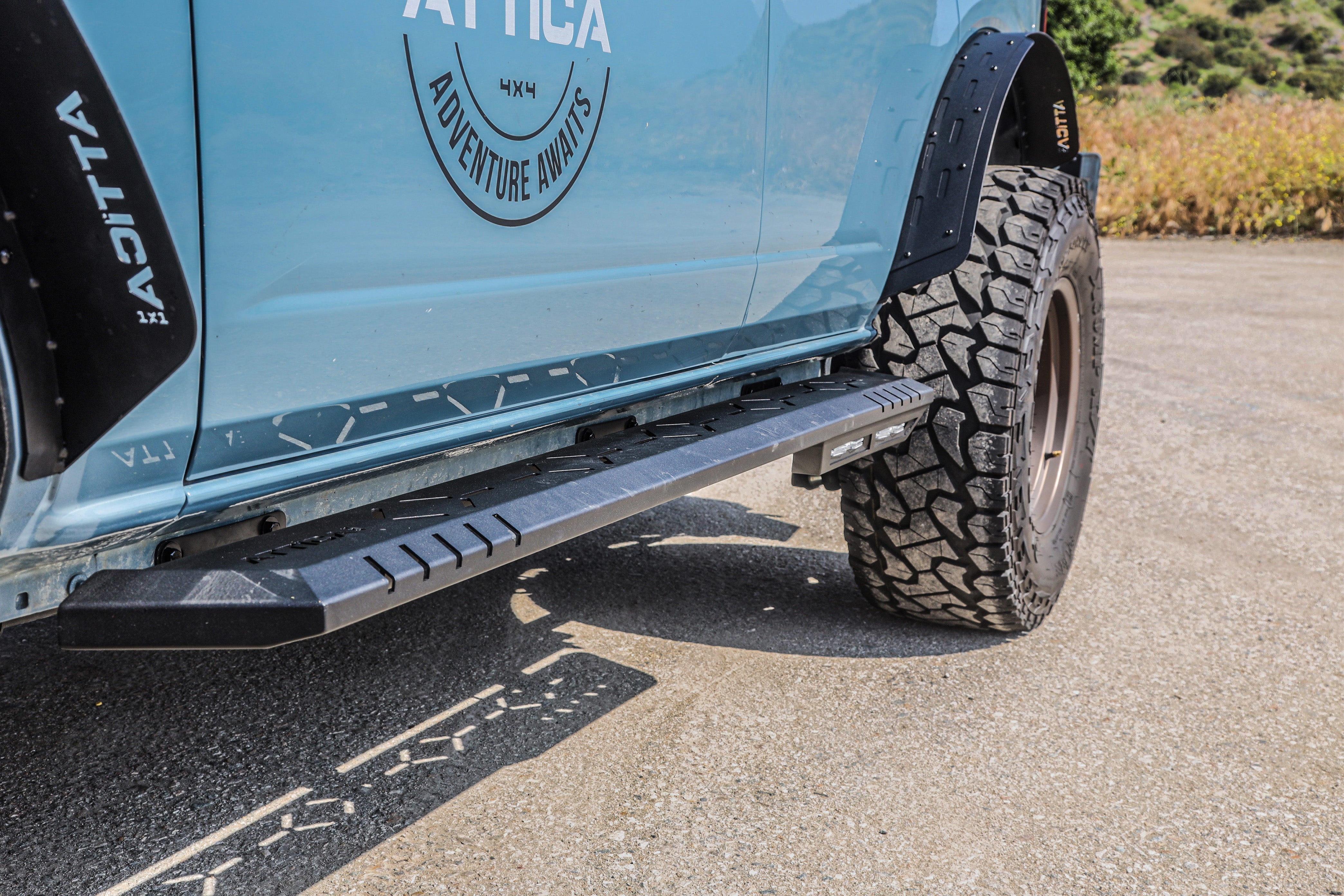 2021-2024 Ford Bronco Frontier Series Side Steps