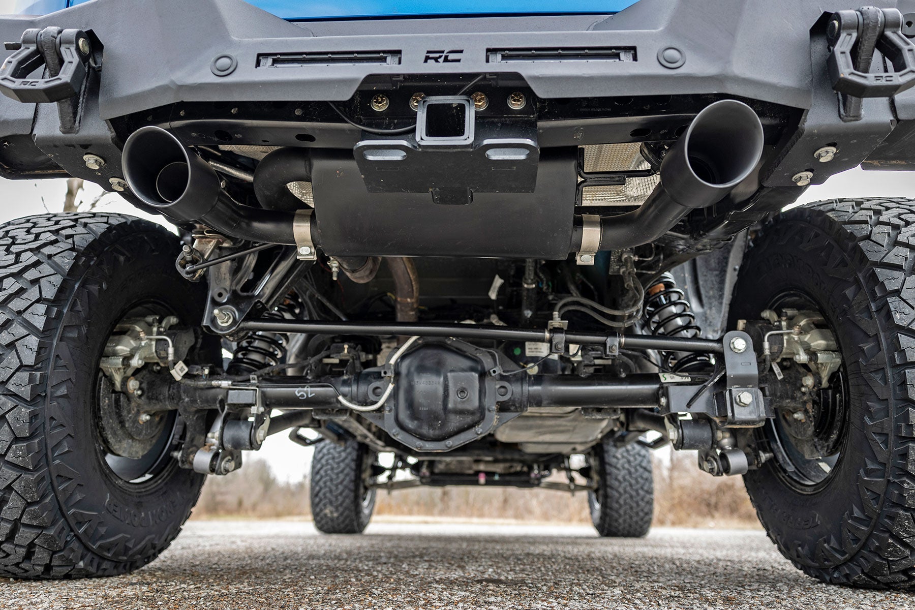 Performance Dual Exit Exhaust System Ford Bronco 2021+ with Black Tips | Rough Country